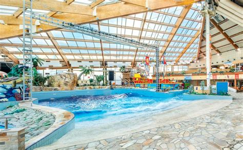 aquapalace praha tobogány věk|10 NEJlepších aquaparků v Česku